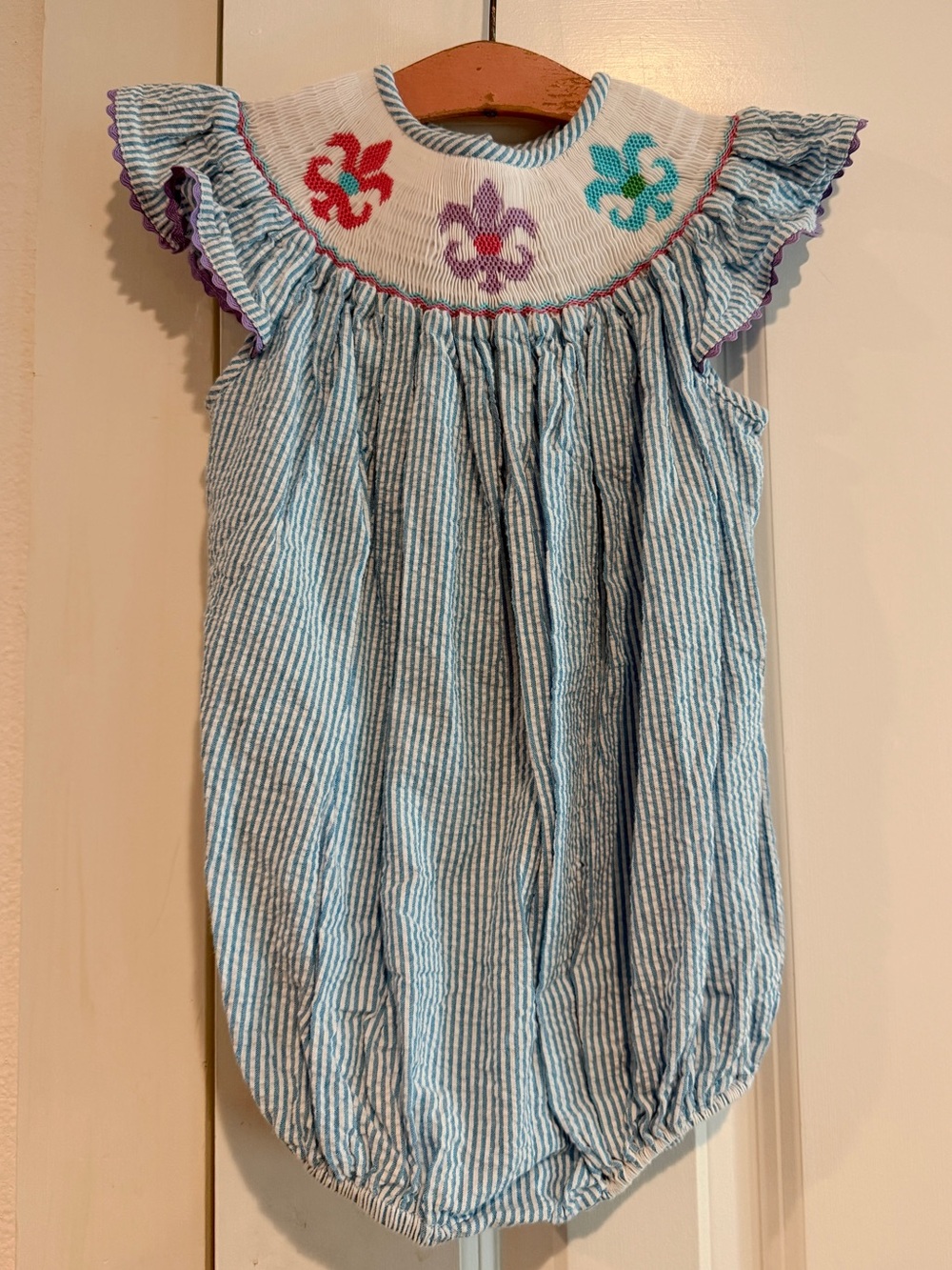 Smocked Seersucker fleur-de-lis bubble